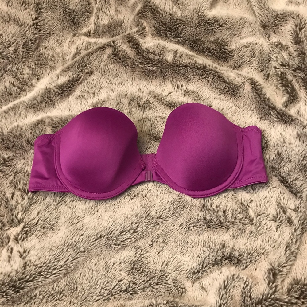 Double Clasp Strapless Bra